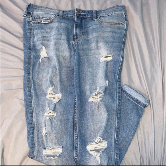 Hollister Denim - Hollister ripped light jeans